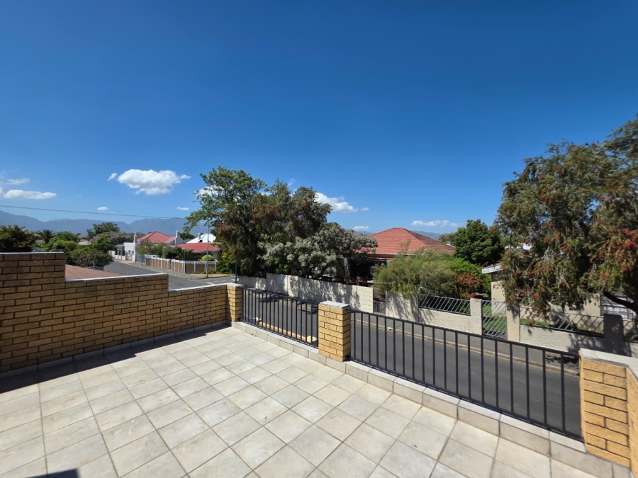 6 Bedroom Property for Sale in Lochnerhof Western Cape